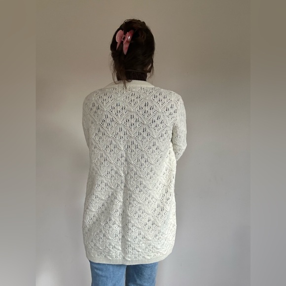 Vintage 1960s Sidney Gould cardigan sweater with iridescent buttons. Size medium - Picture 2 of 11